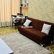80 ლარი ღამე, ბინა დღიურად