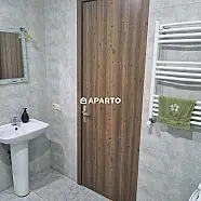 40 ლარი ღამე, ბინა დღიურად