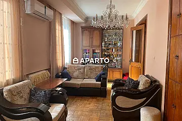 200 ლარი ღამე, ბინა დღიურად