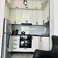 150 ლარი ღამე, ბინა დღიურად