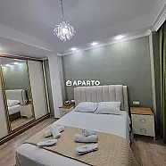 90 ლარი ღამე, ბინა დღიურად