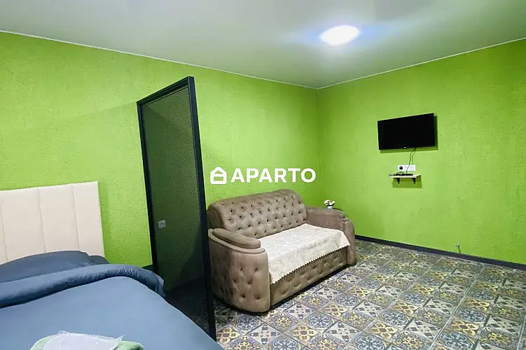 70 ლარი ღამე, ბინა დღიურად