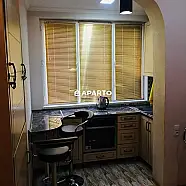 60 ლარი ღამე, ბინა დღიურად