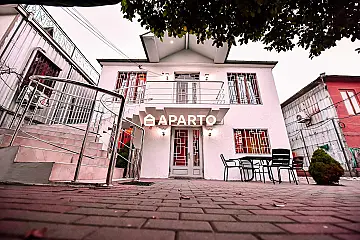 35 ლარი ღამე, ბინა დღიურად