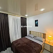 100 ლარი ღამე, ბინა დღიურად