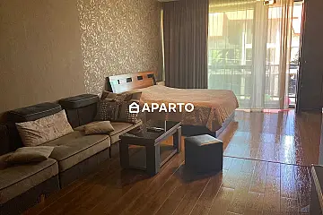 180 ლარი ღამე, ბინა დღიურად