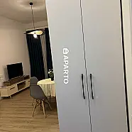 130 ლარი ღამე, ბინა დღიურად