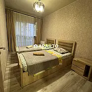 120 ლარი ღამე, ბინა დღიურად