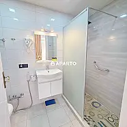 100 ლარი ღამე, ბინა დღიურად