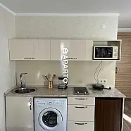 180 ლარი ღამე, ბინა დღიურად