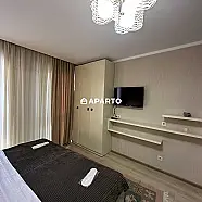175 ლარი ღამე, ბინა დღიურად
