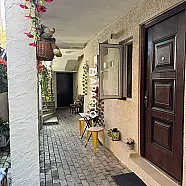 35 ლარი ღამე, ბინა დღიურად