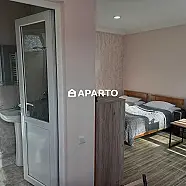 70 ლარი ღამე, ბინა დღიურად