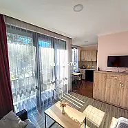 30 ლარი ღამე, ბინა დღიურად