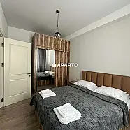 180 ლარი ღამე, ბინა დღიურად