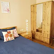 120 ლარი ღამე, ბინა დღიურად