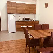 120 ლარი ღამე, ბინა დღიურად
