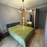 100 ლარი ღამე, ბინა დღიურად