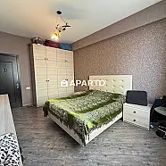 100 ლარი ღამე, ბინა დღიურად