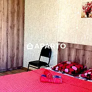 80 ლარი ღამე, ბინა დღიურად