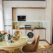 80 ლარი ღამე, ბინა დღიურად