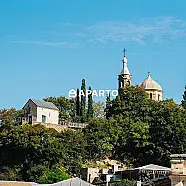 80 ლარი ღამე, ბინა დღიურად