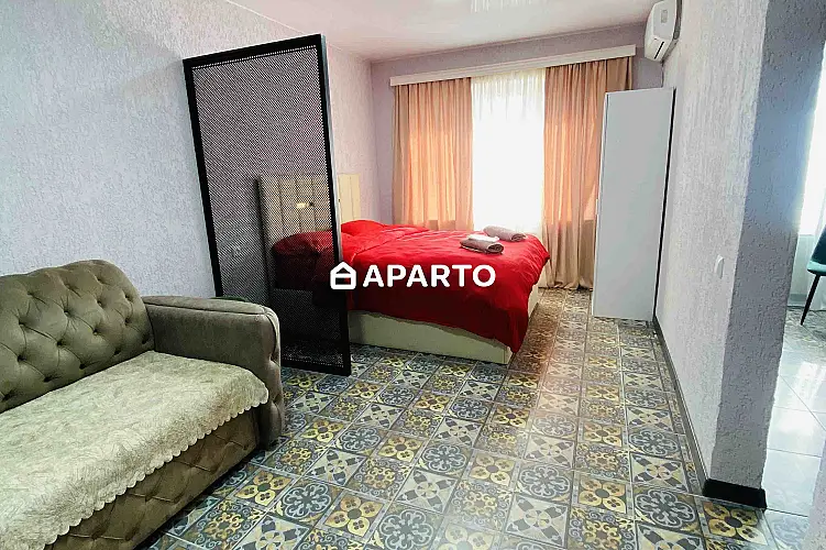 70 ლარი ღამე, ბინა დღიურად