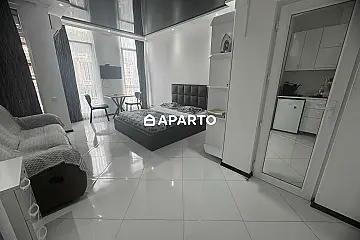 55 ლარი ღამე, ბინა დღიურად