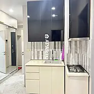 100 ლარი ღამე, ბინა დღიურად