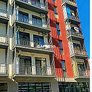 80 ლარი ღამე, ბინა დღიურად