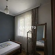 100 ლარი ღამე, ბინა დღიურად