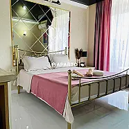 60 ლარი ღამე, ბინა დღიურად