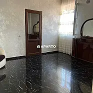 200 ლარი ღამე, ბინა დღიურად