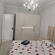 80 ლარი ღამე, ბინა დღიურად