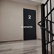 80 ლარი ღამე, ბინა დღიურად