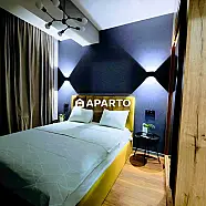 100 ლარი ღამე, ბინა დღიურად