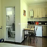 30 ლარი ღამე, ბინა დღიურად