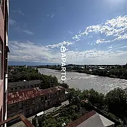 120 ლარი ღამე, ბინა დღიურად