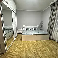 55 ლარი ღამე, ბინა დღიურად