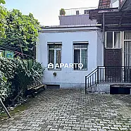 100 ლარი ღამე, ბინა დღიურად