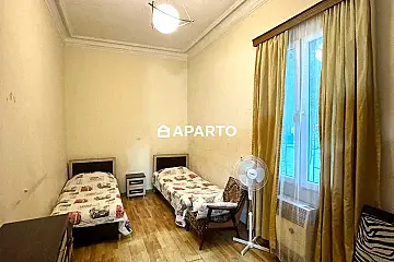 80 ლარი ღამე, ბინა დღიურად