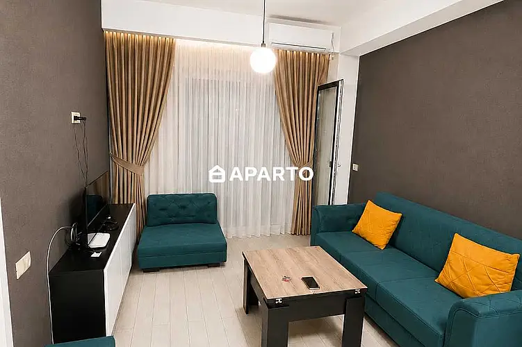 60 ლარი ღამე, ბინა დღიურად