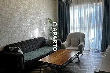 80 ლარი ღამე, ბინა დღიურად