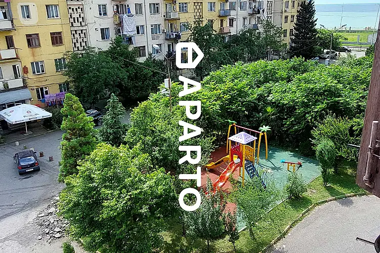 70 ლარი ღამე, ბინა დღიურად