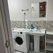 80 ლარი ღამე, ბინა დღიურად