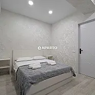 120 ლარი ღამე, ბინა დღიურად