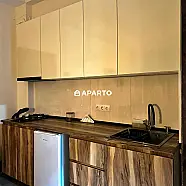 80 ლარი ღამე, ბინა დღიურად