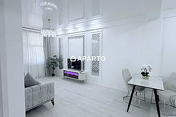 100 ლარი ღამე, ბინა დღიურად