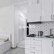 70 ლარი ღამე, ბინა დღიურად