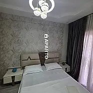 80 ლარი ღამე, ბინა დღიურად